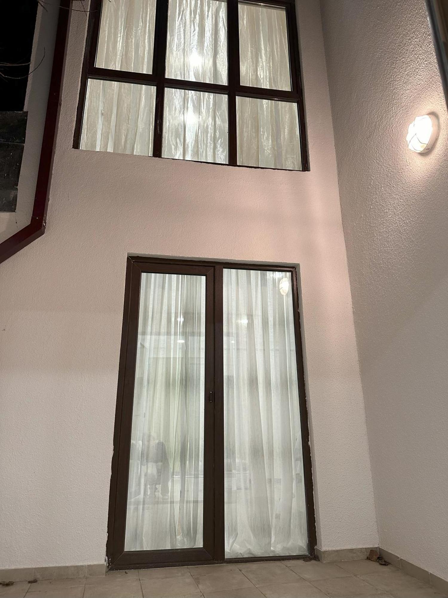 Three Palms Guest House تبليسي المظهر الخارجي الصورة