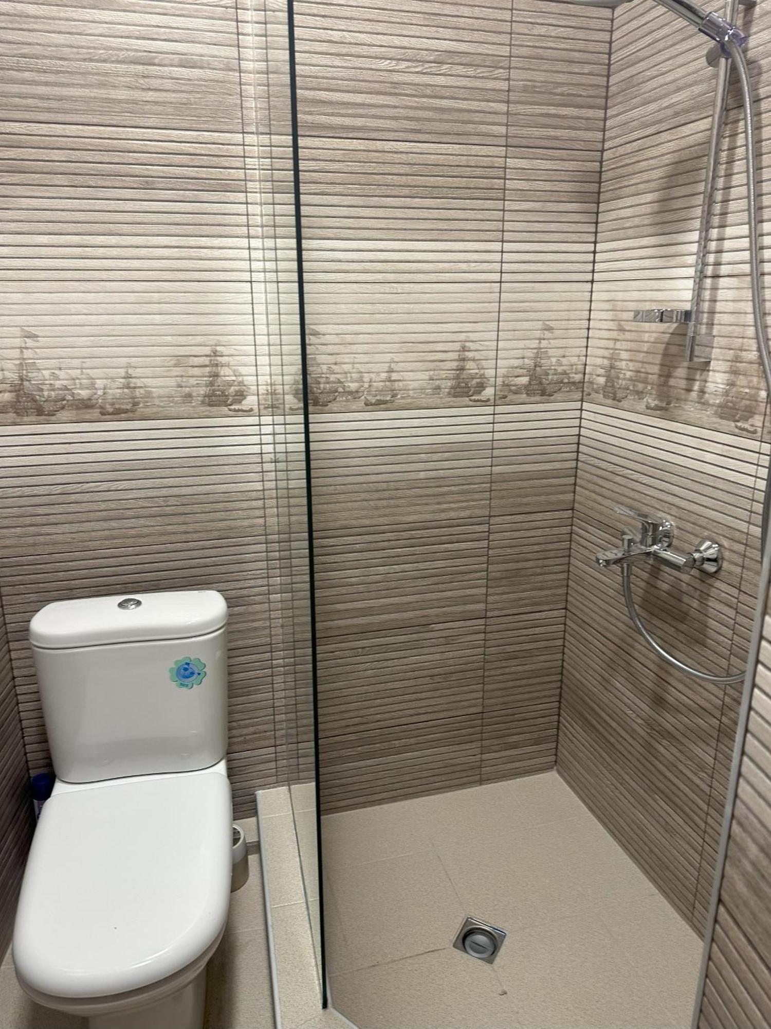 Three Palms Guest House تبليسي المظهر الخارجي الصورة